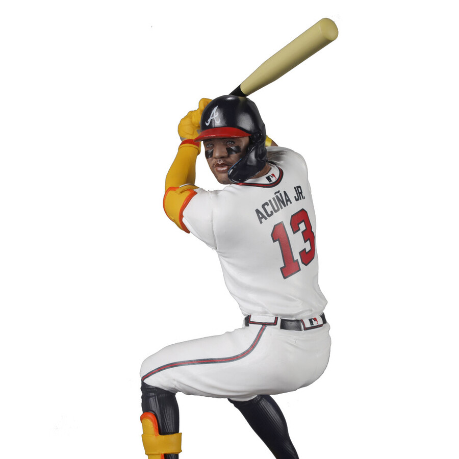 figura de 7 de ronald acuña jr. bravos de atlanta de la mlb. mcfarlanes sportspicks