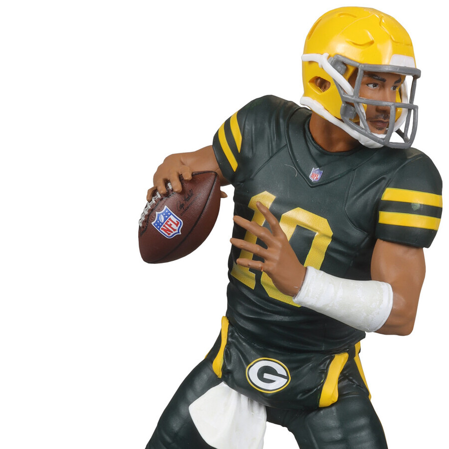 jordan love con camiseta clásica de uniforme green bay packers figura gold label nfl de 18 cm mcfarlanes sportspicks