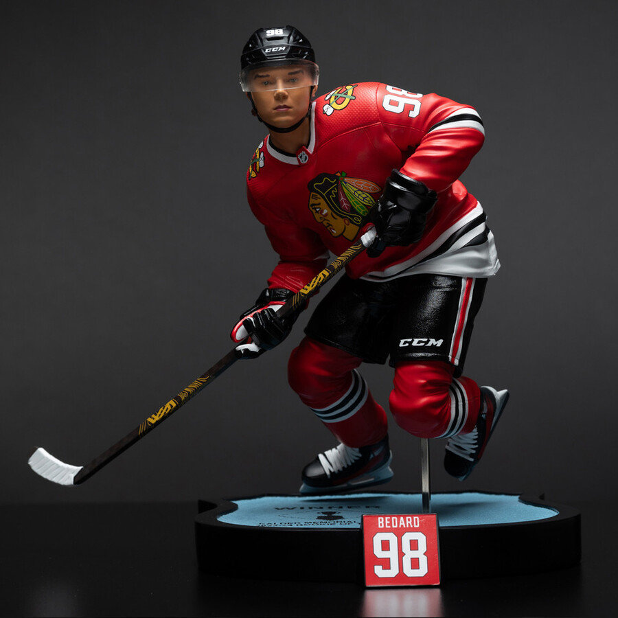 estatua de resina de connor bedard chicago blackhawks de la nhl a escala 16