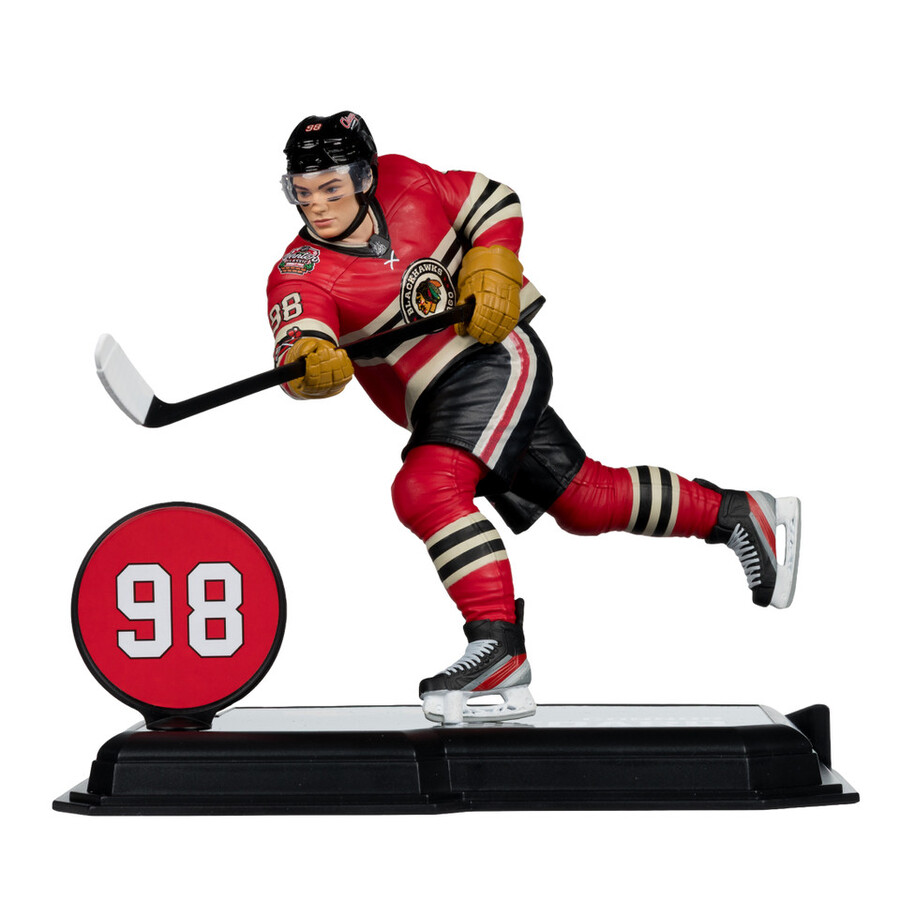 figura de connor bedard chicago blackhawks con camiseta del clásico de invierno de la nhl de 7 pulgadas mcfarlanes sportspicks