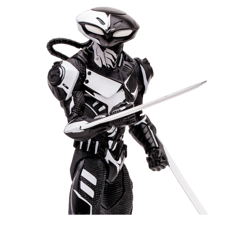 figura de 7 de black manta line art perforadoras de páginas con etiqueta dorada y cómic de batman