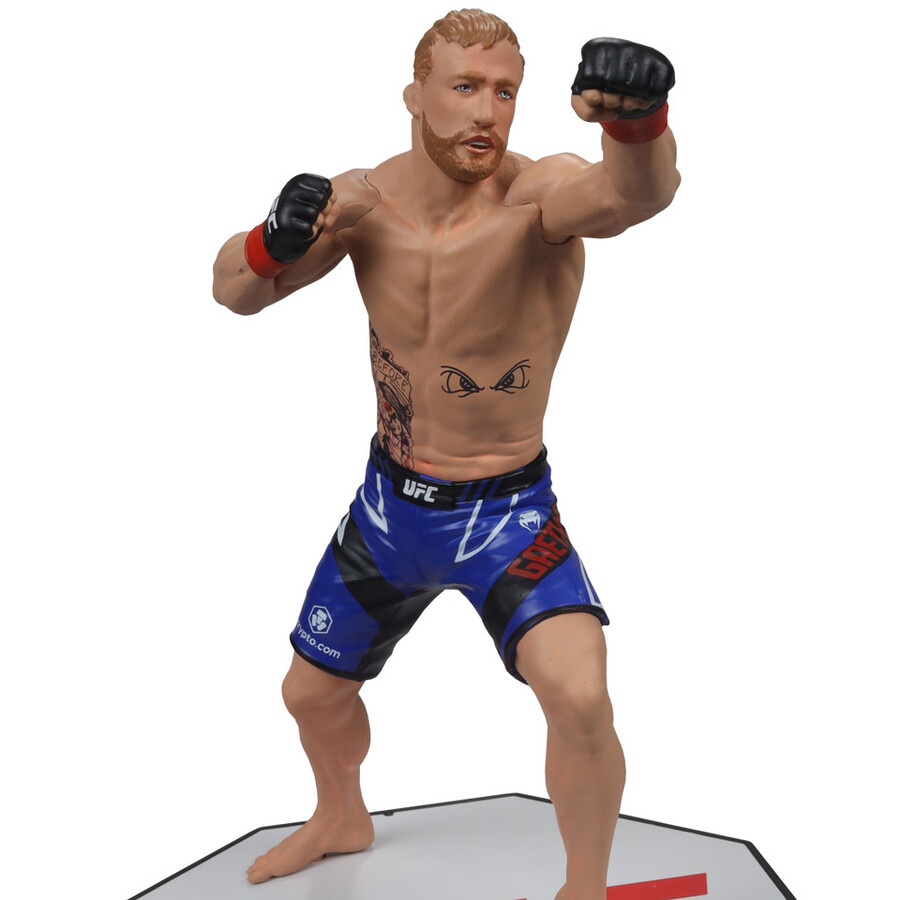 paquete de dos figuras chase de 7 de justin gaethje ufc regular y platino. mcfarlanes sportspicks