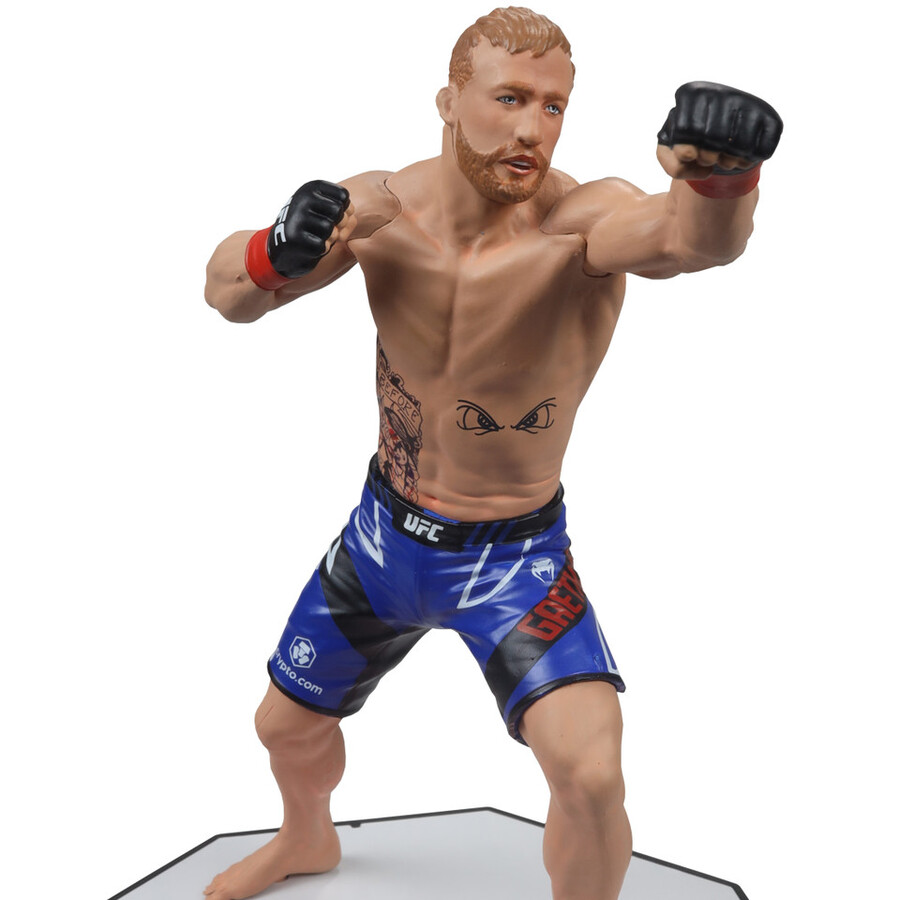 paquete de dos figuras chase de 7 de justin gaethje ufc regular y platino. mcfarlanes sportspicks