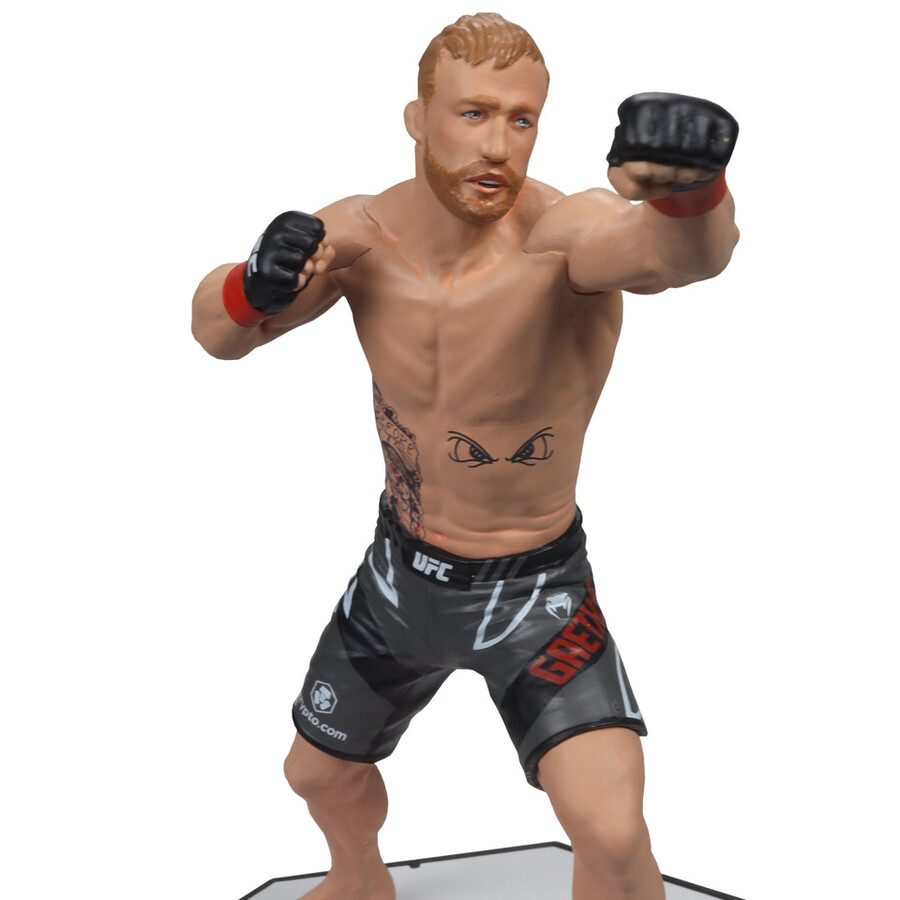 paquete de dos figuras chase de 7 de justin gaethje ufc regular y platino. mcfarlanes sportspicks